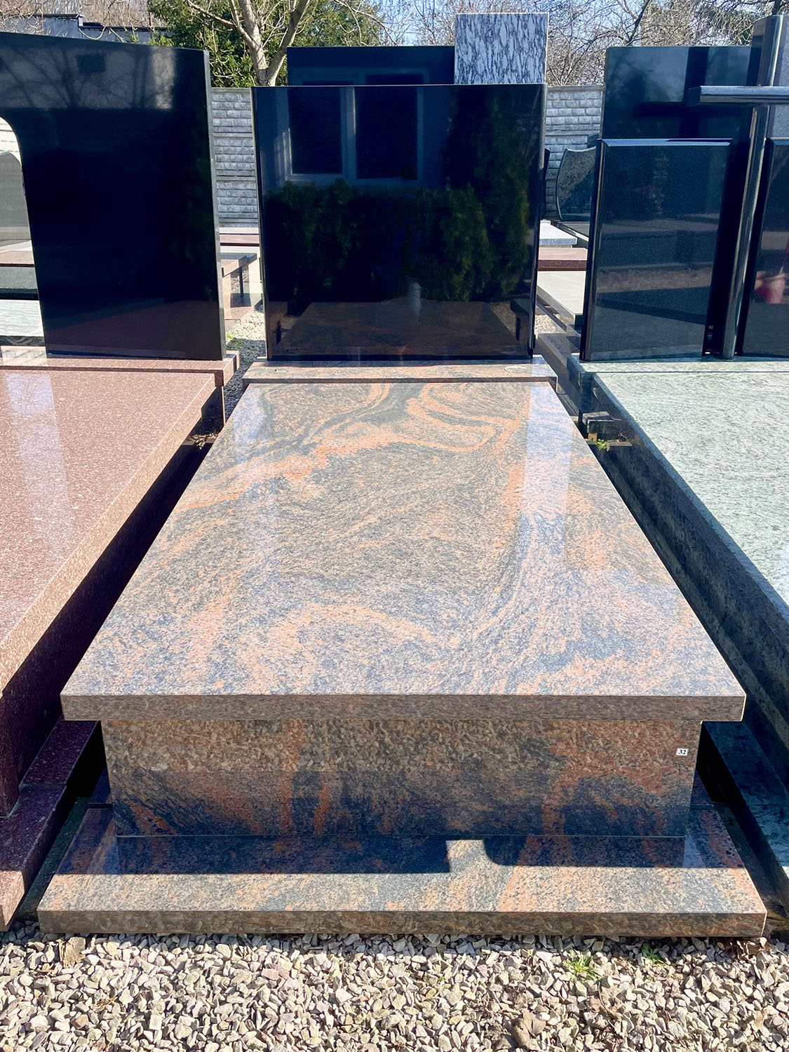 34_pomniki_babice_pomniki_granit
