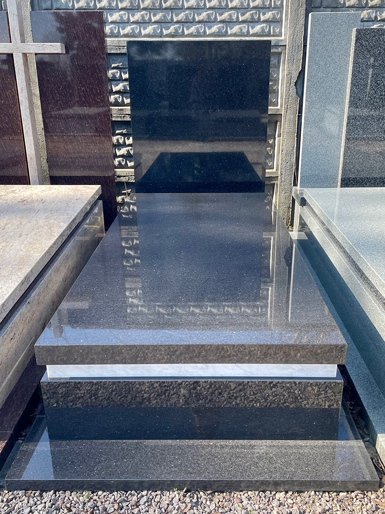 36_pomniki_babice_pomniki_granit