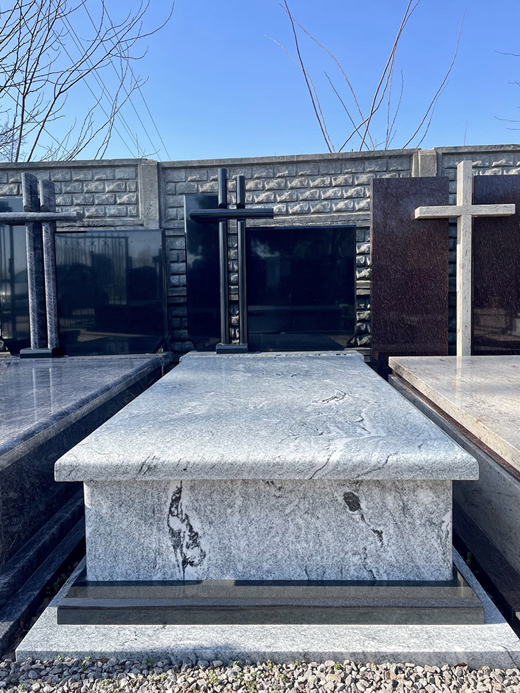 37_pomniki_babice_pomniki_granit